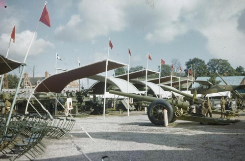Ministry of Information Army Exhibition in Cardiff 1944