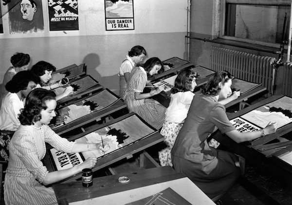 women making propaganda posters fort washington 1942